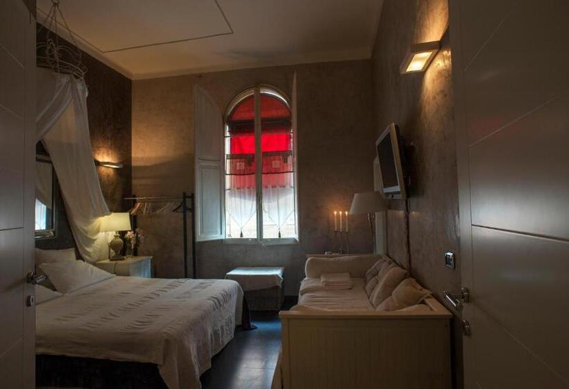 سوییت جونیور, Les Chambres De Amelie B&b