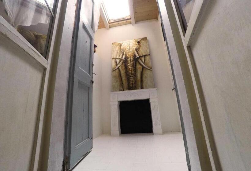 اتاق استاندارد, Les Chambres De Amelie B&b