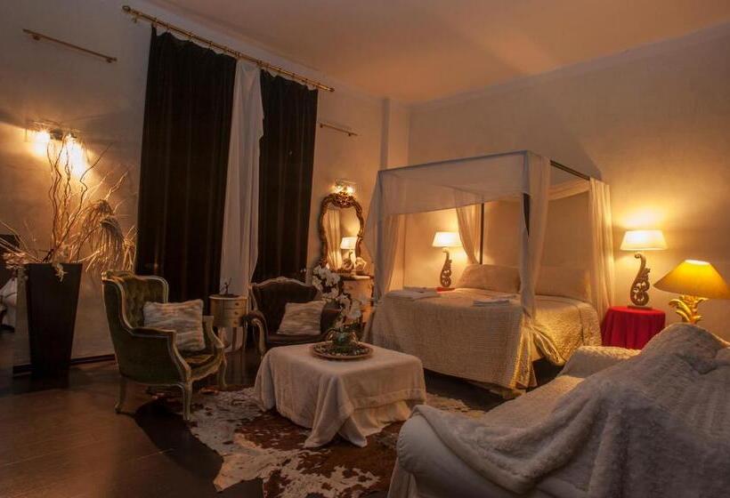 سوییت جونیور, Les Chambres De Amelie B&b