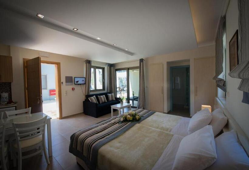 ファミリーステューディオ, Mantinia Bay