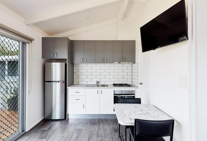 إستوديو قياسى, Torquay Foreshore Caravan Park