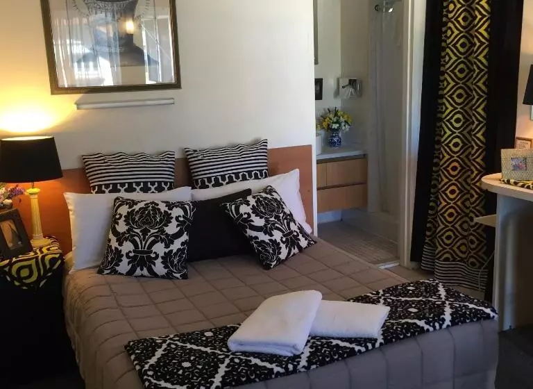 スタンダードシングルルーム, Airport Riverview Motel