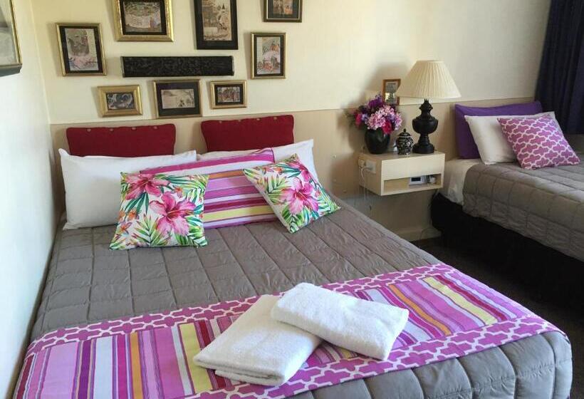 اتاق استاندارد, Airport Riverview Motel