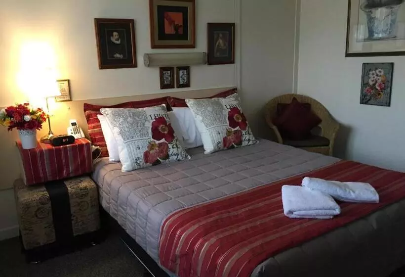 ファミリールーム, Airport Riverview Motel