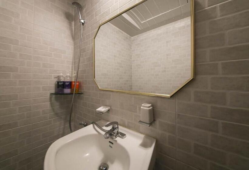 חדר סטנדרט, Backpackers In Yeosu