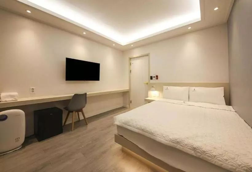 スタンダードルーム, Backpackers In Yeosu