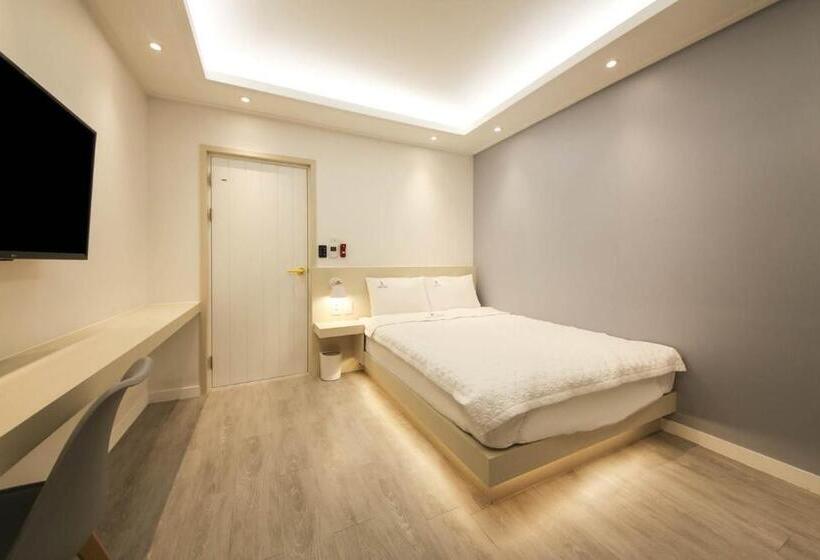 חדר סטנדרט, Backpackers In Yeosu