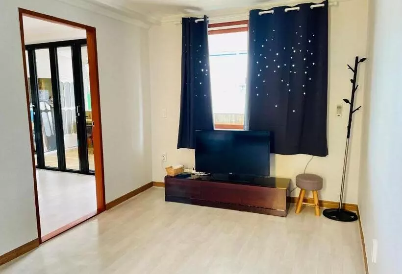 スーペリアファミリールーム, Backpackers In Yeosu