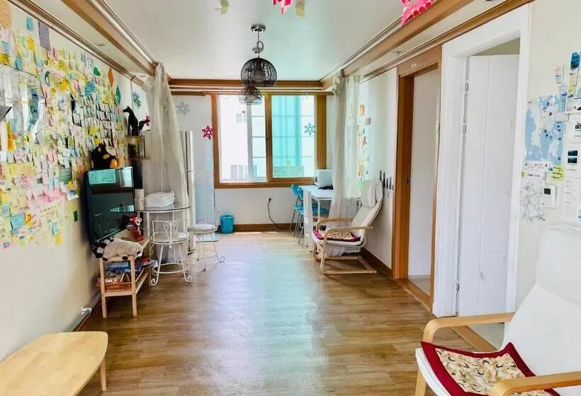 デラックスファミリールーム, Backpackers In Yeosu