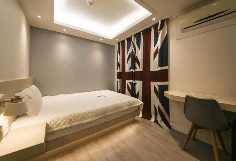 חדר סטנדרט, Backpackers In Yeosu