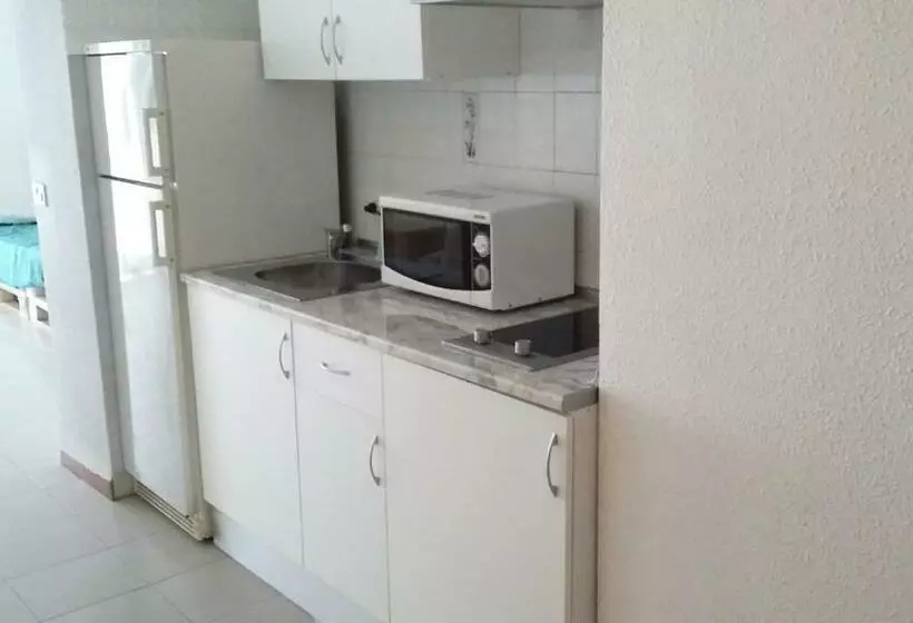 スタンダードスタジオ, Apartamentos Bernat Pie de Playa 3000