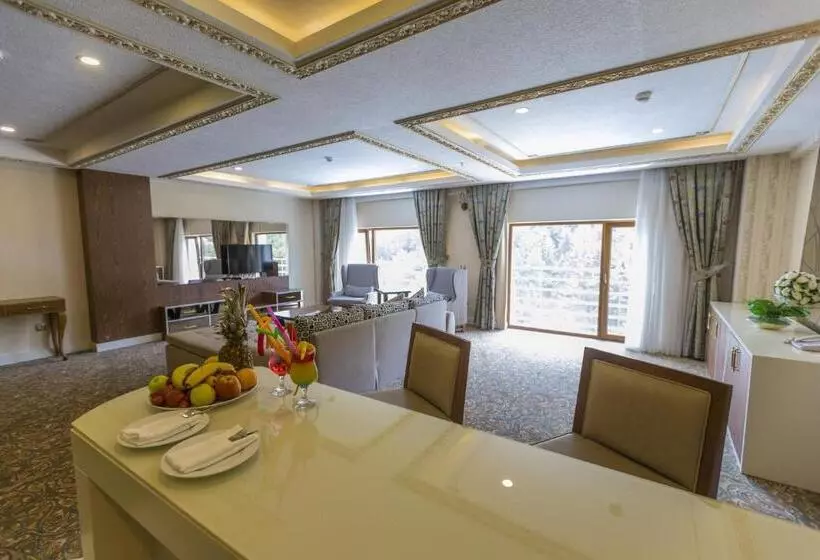 デラックススイート, Cam Thermal Resort Hotel & Spa