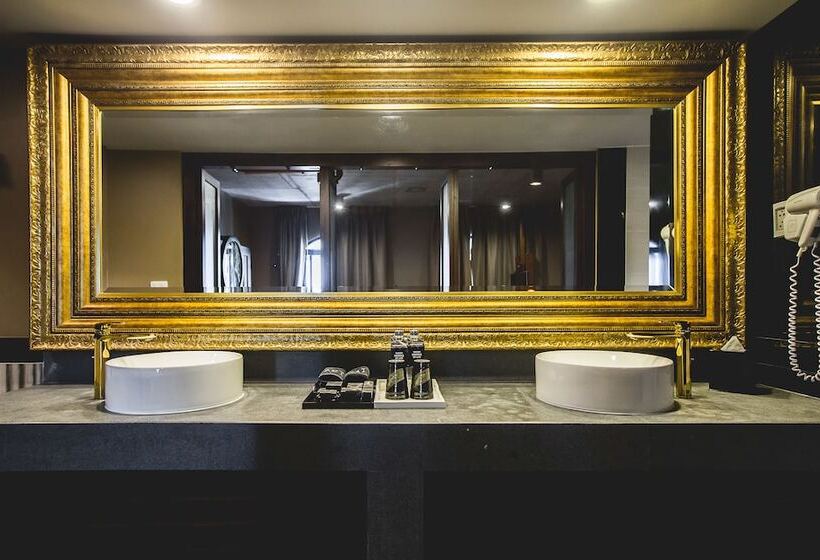 جناح, Art Mai Gallery Nimman Hotel Chiang Mai   Sha Plus