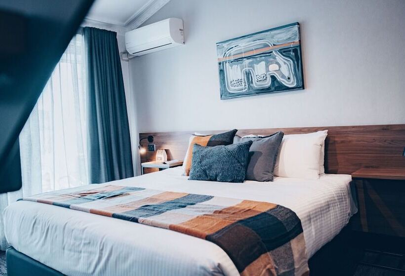4인용 수피리어 룸, Banjo Paterson Inn