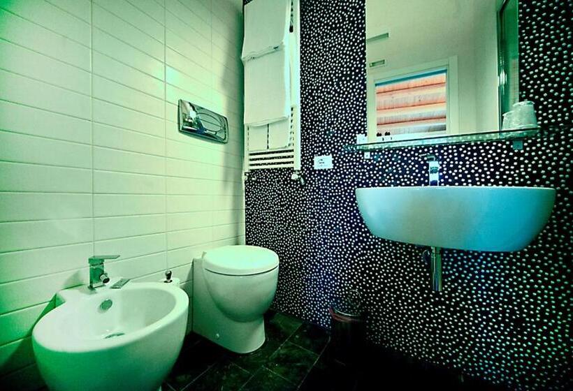 标准间, Dell Orologio