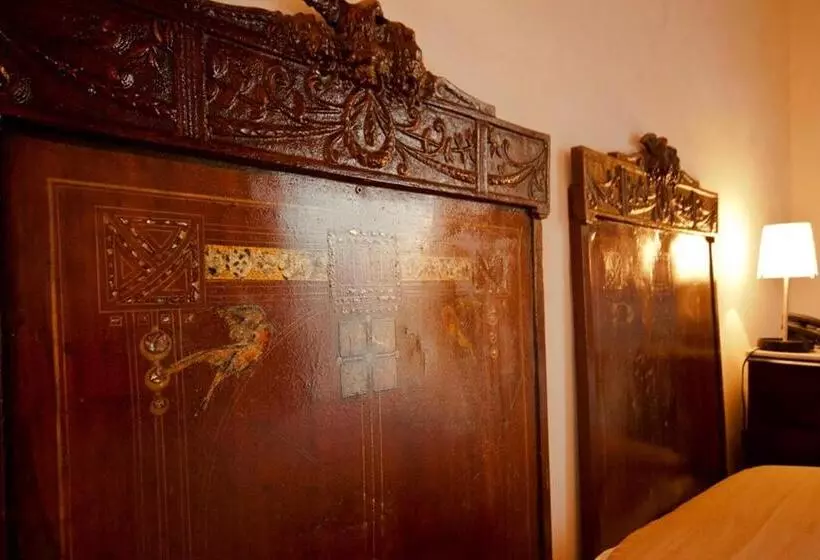 اتاق استاندارد یک نفره, Dell Orologio