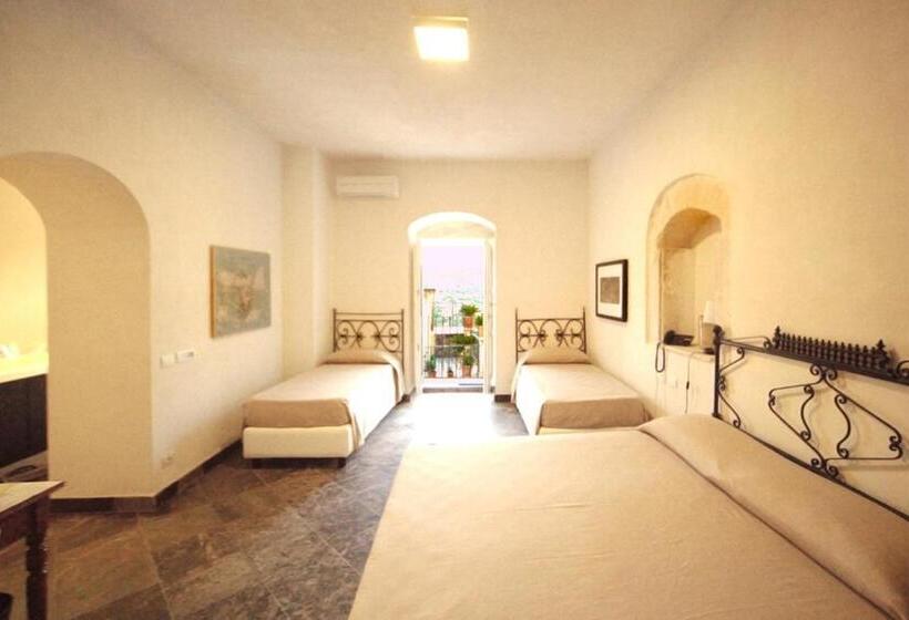 四人标准间, Dell Orologio