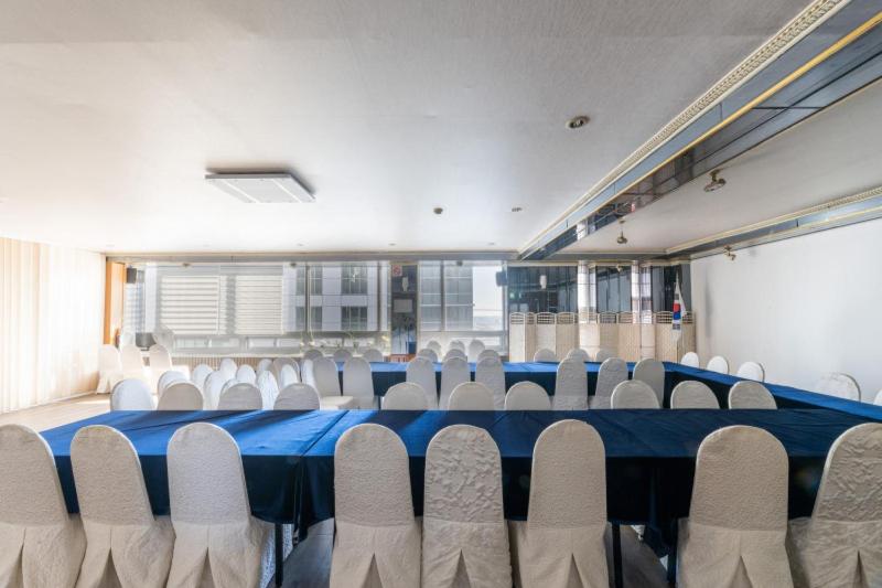 اتاق عادی یک تخته, Gwang Jang