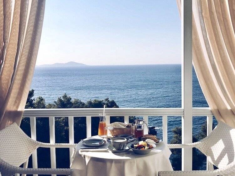 سوییت خانوادگی, Ikion Eco Boutique