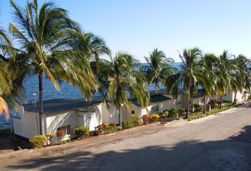 اتاق استاندارد با چشمانداز دریاچه, Lake Safari Lodge