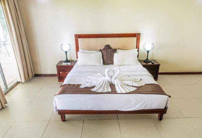 اتاق استاندارد با چشمانداز دریاچه, Lake Safari Lodge