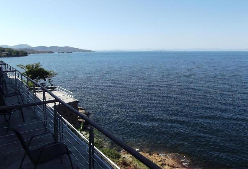 اتاق استاندارد با تخت بزرگ, Lake Safari Lodge