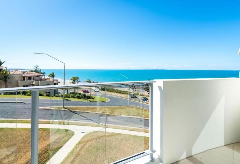 Студия Стандарт Вид на Море, Oshen Holiday Apartments Yeppoon