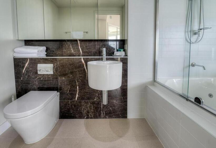 Студия Стандарт Вид на Море, Oshen Holiday Apartments Yeppoon