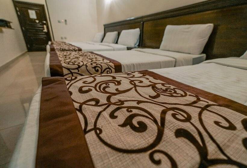 חדר סטנדרטי לחמישה אנשים, Qasr Ajyad Alsad