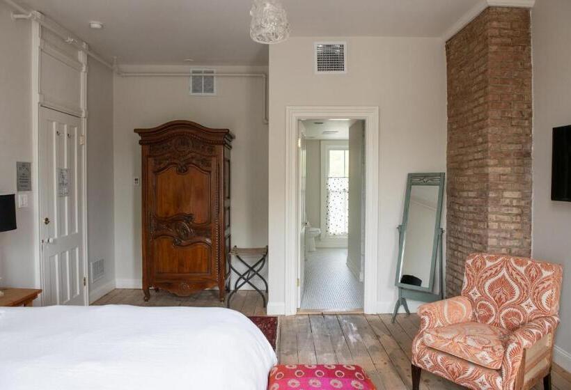 غرفة قياسية سرير كينج, Stewart House