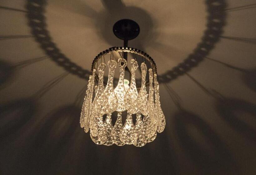 غرفة ديلوكس, Stewart House