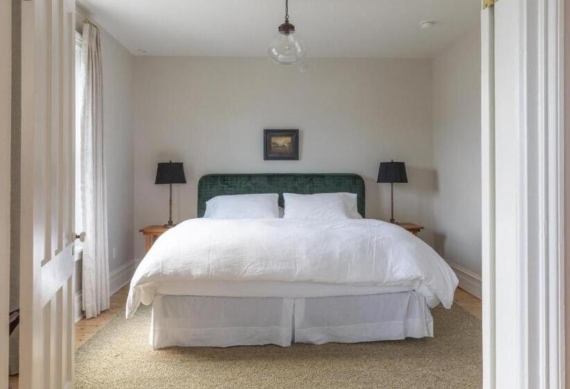 Номер Deluxe, Stewart House