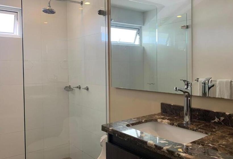 이그제큐티브 스위트, Vallclaire Suites