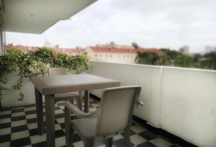 سوییت اجرایی, Vallclaire Suites