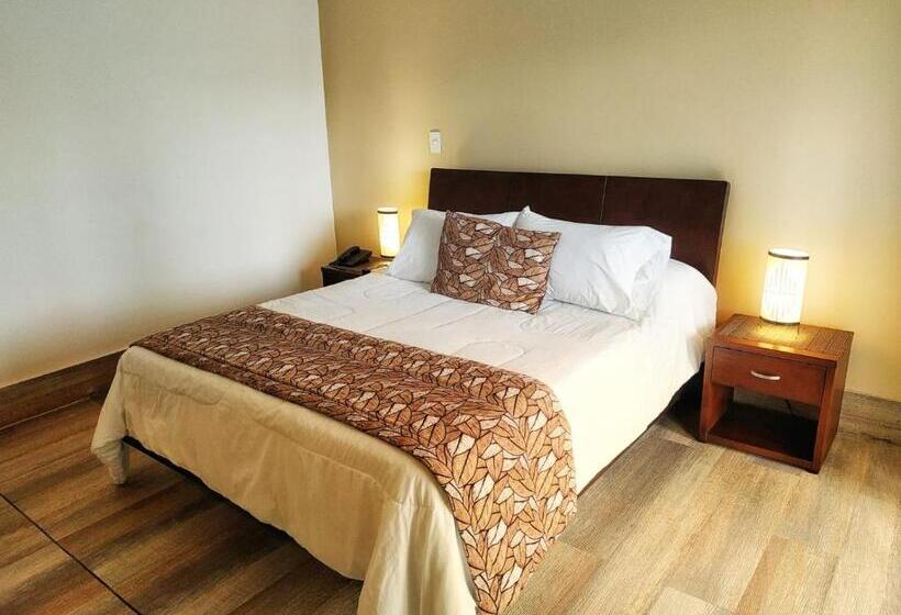 سوییت اجرایی, Vallclaire Suites