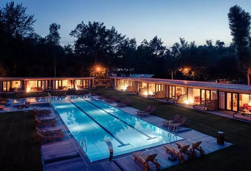 Standard-studio Allasnäkymä, Novinka! Zimní Villa Resort & Organic Spa