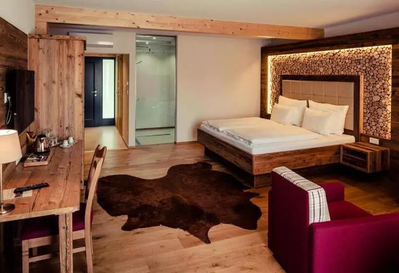 Standard-studio Allasnäkymä, Novinka! Zimní Villa Resort & Organic Spa
