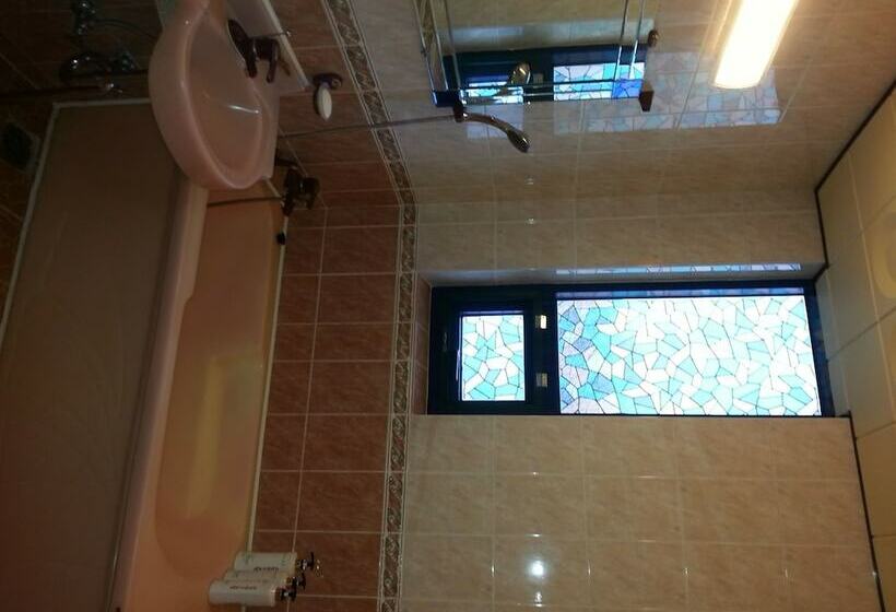 Номер Стандарт, Island Motel