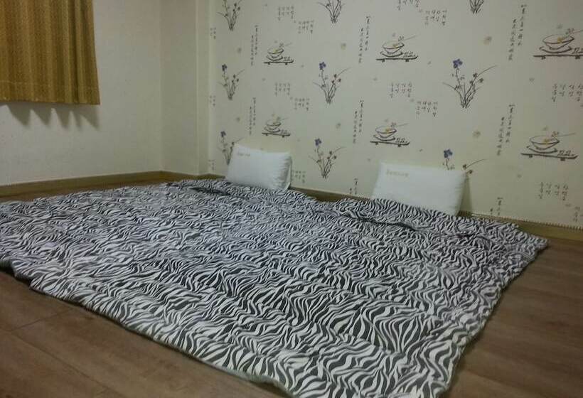 Номер Стандарт, Island Motel