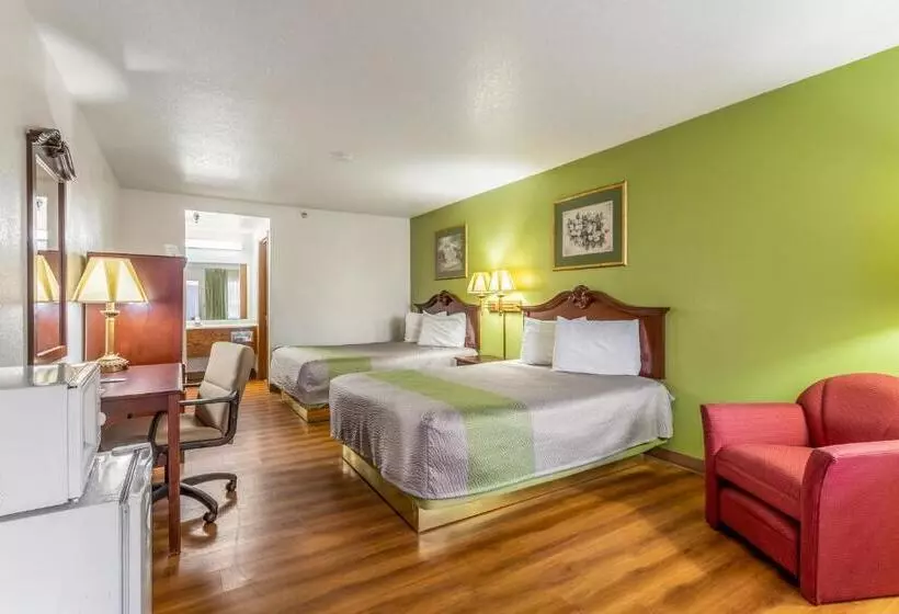 Standard-huone, Rodeway Inn