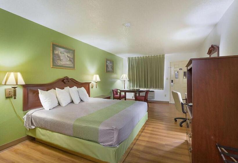 غرفة قياسية سرير كينج, Rodeway Inn