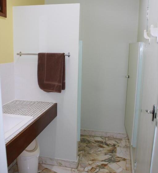 シングルデラックスルーム, Opal Motel