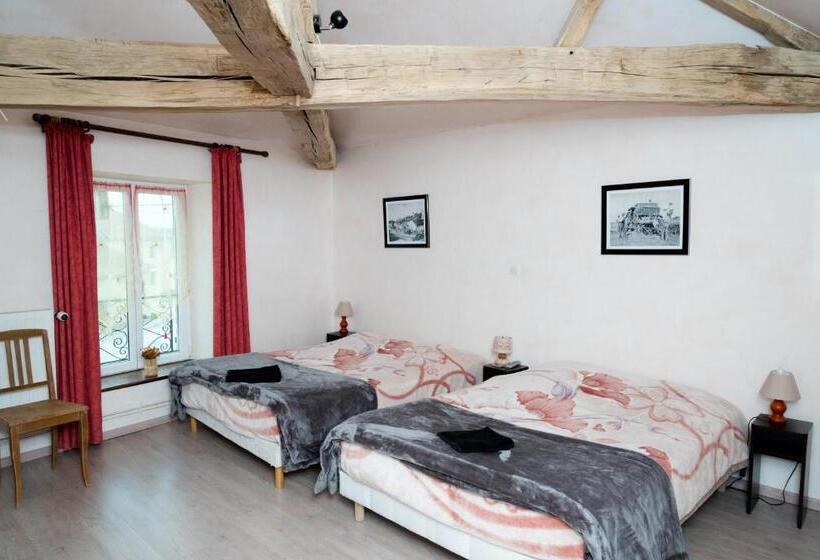 חדר משפחתי, La Ferme Des 3 Suissesses