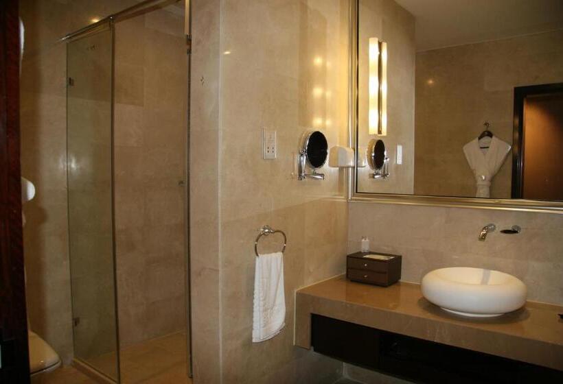 디럭스 스위트, Ritan Hotel Downtown Beijing