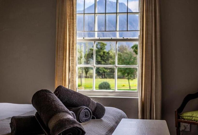 جناح عائلي, Saronsberg Vineyard Cottages