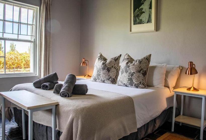 جناح عائلي, Saronsberg Vineyard Cottages