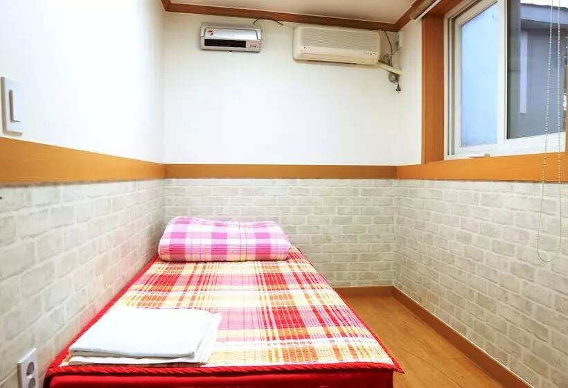 اتاق استاندارد یک نفره, Seoul Myeongdong Stay   Hostel