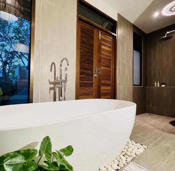 Suite Vista Piscina, Sirarun Resort