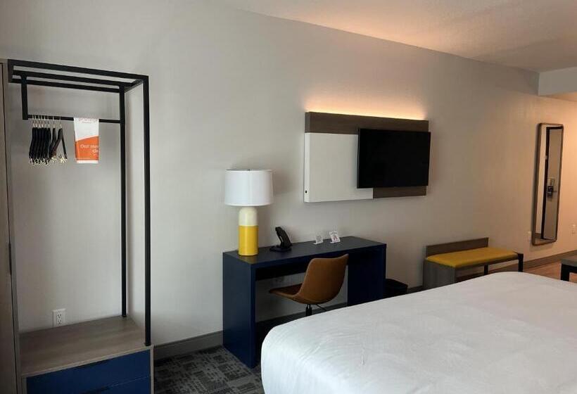 غرفة قياسية سرير كينج, Comfort Inn & Suites New Port Richey Downtown District