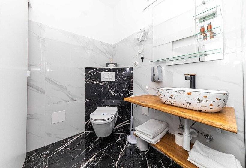 דירת חדר, Apartments Keka